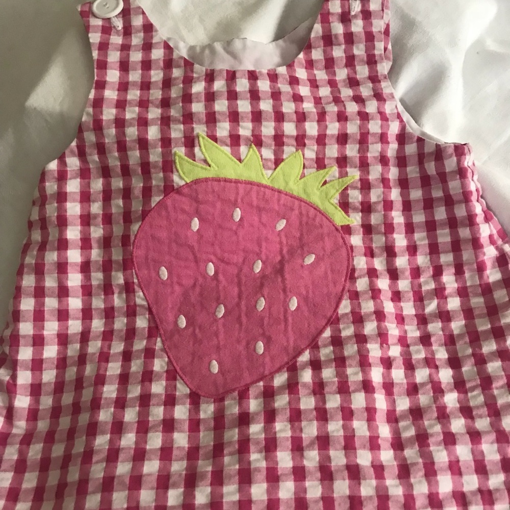 Kelley’s kids 2 piece strawberry short